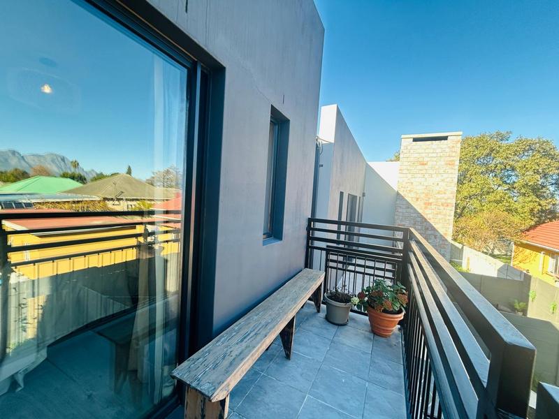 3 Bedroom Property for Sale in De Zoete Inval Western Cape